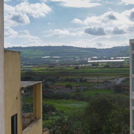 North Side Apartment 1 L-Imgarr Εξωτερικό φωτογραφία